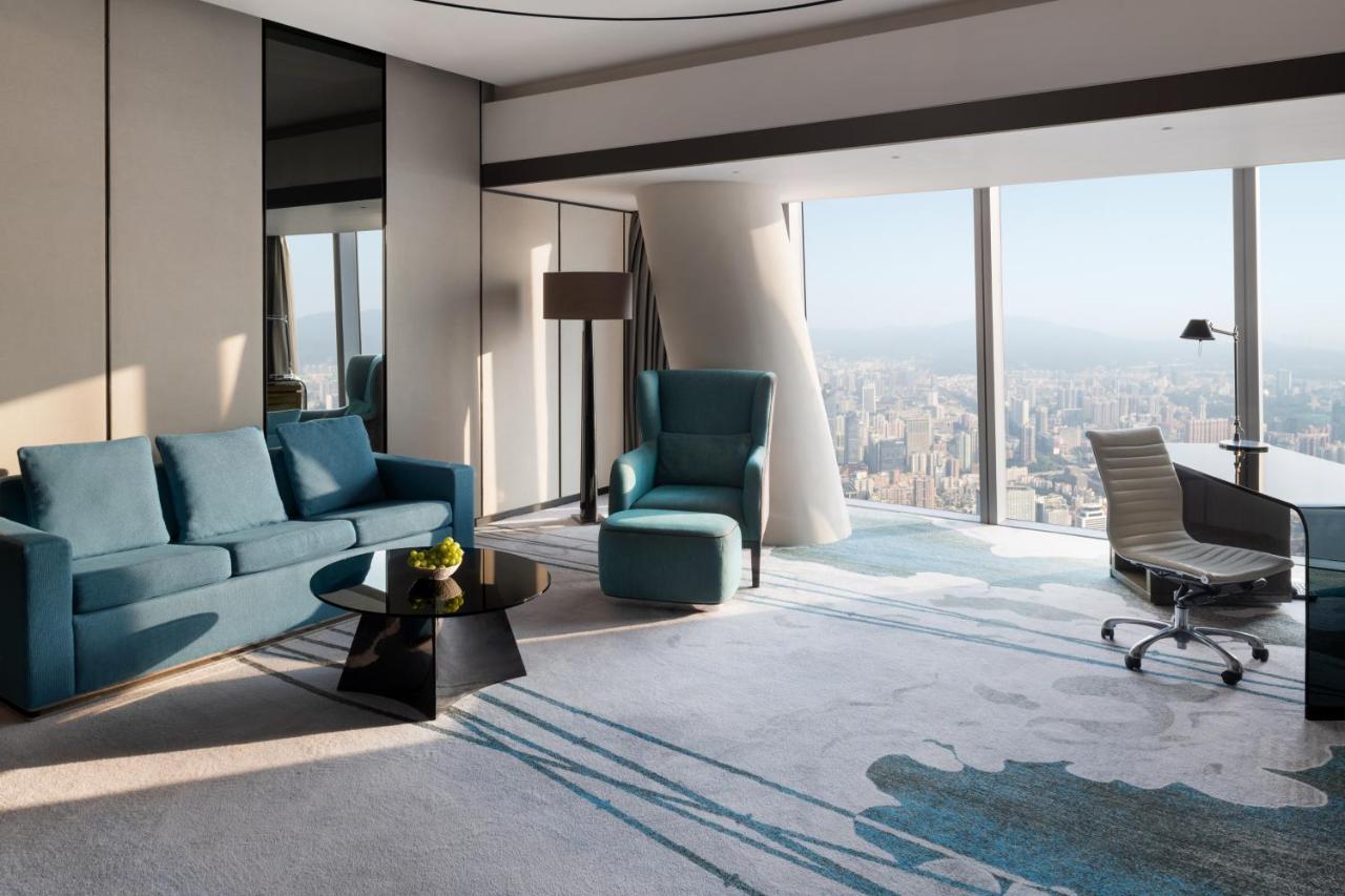 Four Seasons Hotel Guangzhou - Free Shuttle Bus To Canton Fair Complex & Overseas Buyer Registration Services During Canton Fair Period Extérieur photo