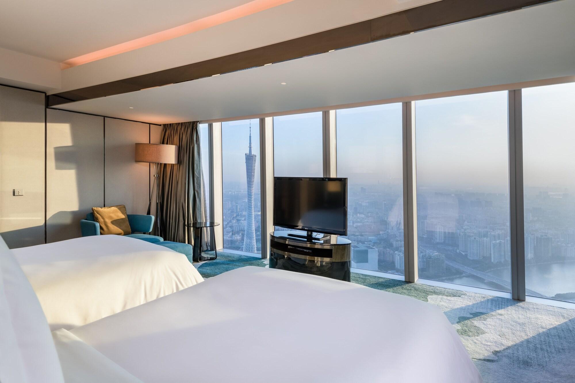 Four Seasons Hotel Guangzhou - Free Shuttle Bus To Canton Fair Complex & Overseas Buyer Registration Services During Canton Fair Period Extérieur photo